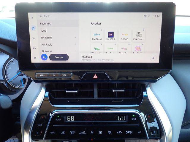 Certified 2023 Toyota Venza XLE image 14