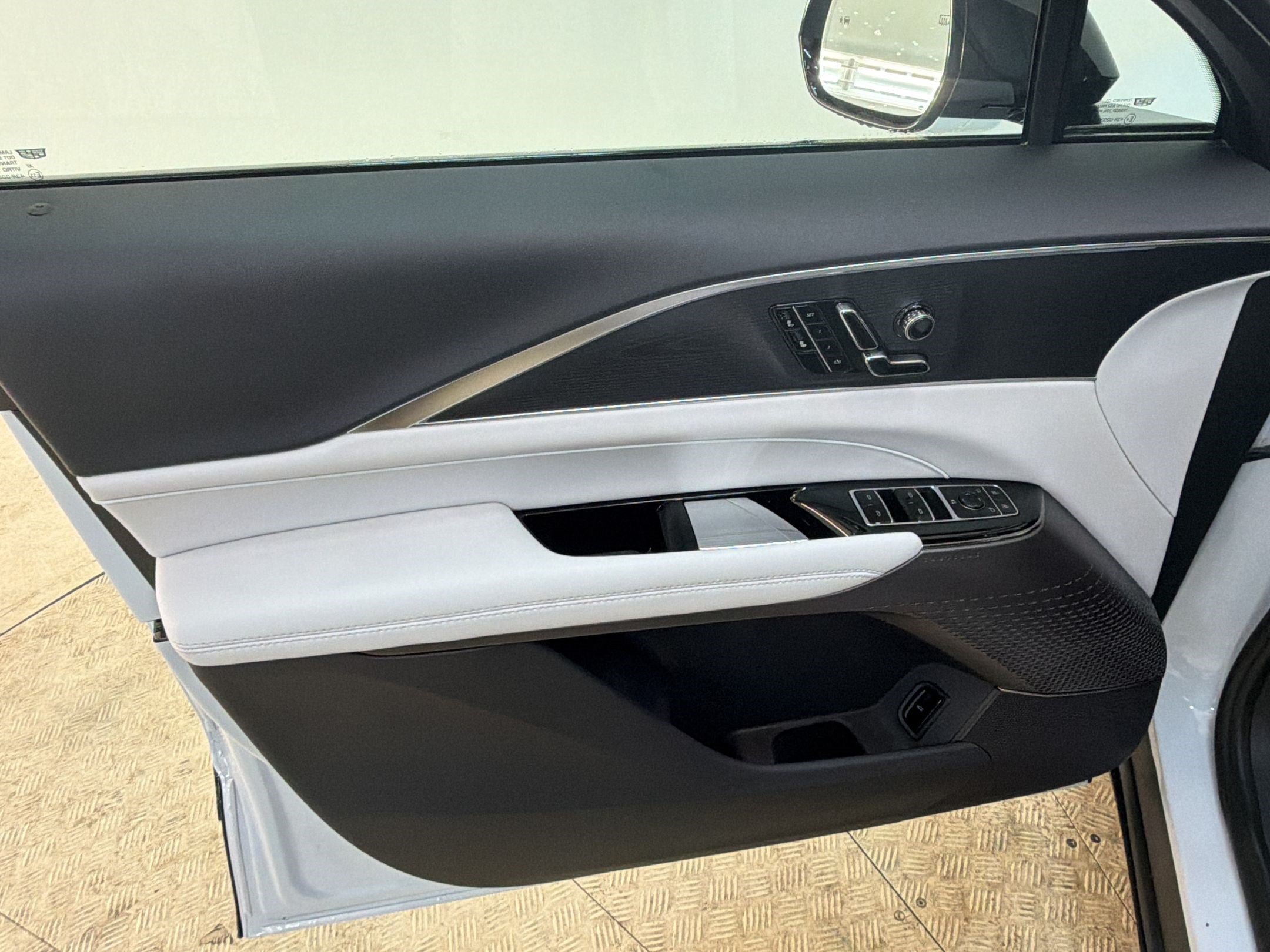 New 2026 Cadillac Lyriq Sport AWD/4WD image 13
