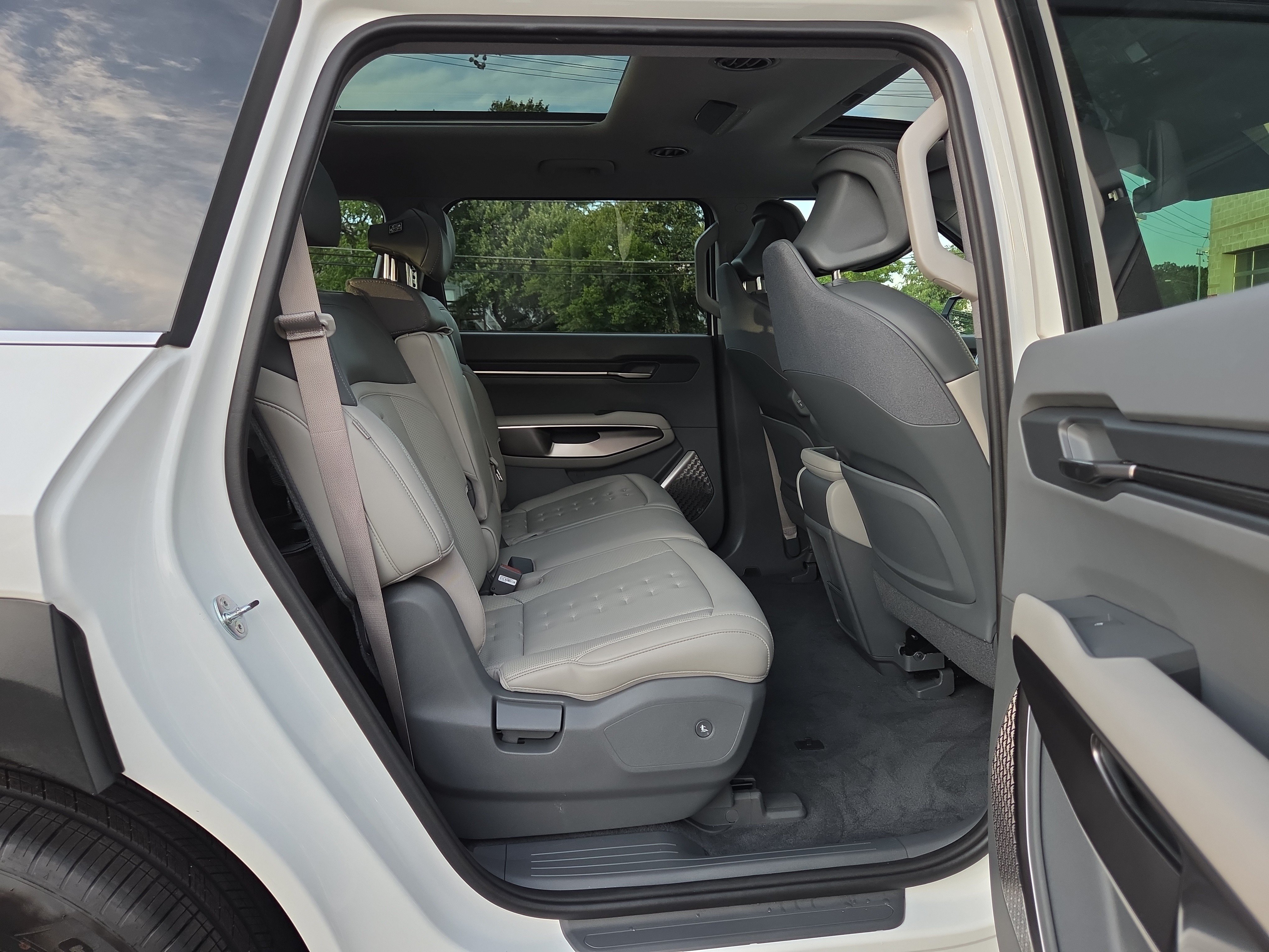 Certified 2024 Kia EV9 Wind AWD/4WD image 29