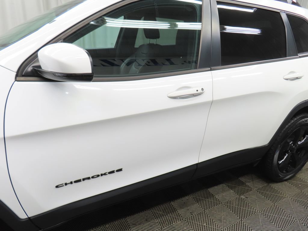 Used 2018 Jeep Cherokee Limited w/ High Altitude Package image 43