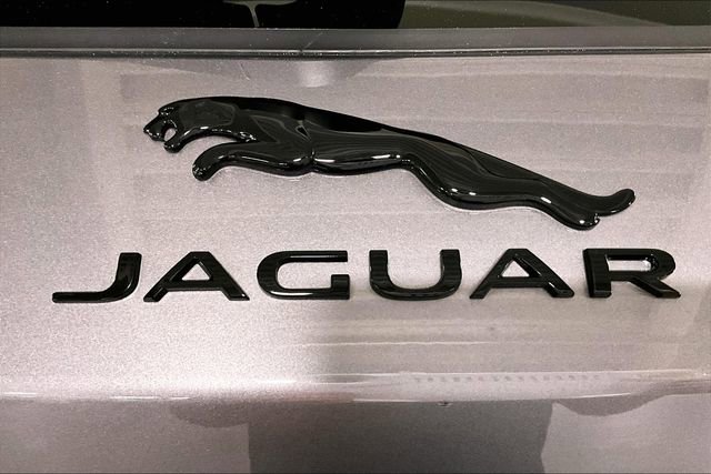 Certified 2025 Jaguar F-PACE R-Dynamic S image 7