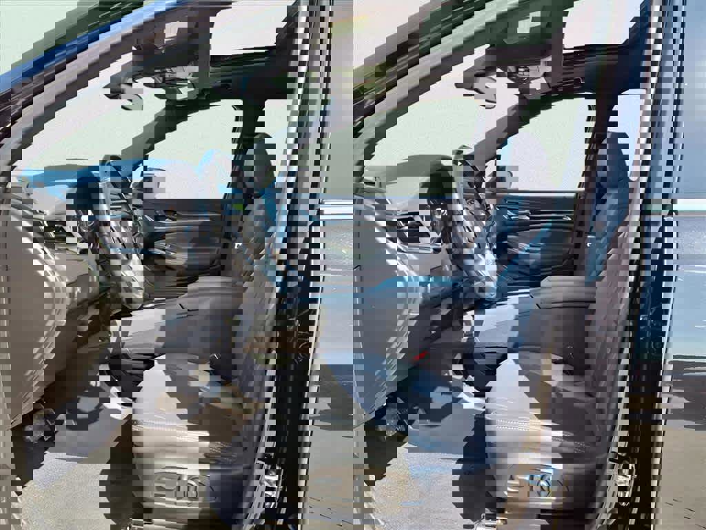 Used 2023 Buick Enclave Essence w/ Experience Buick Package image 15