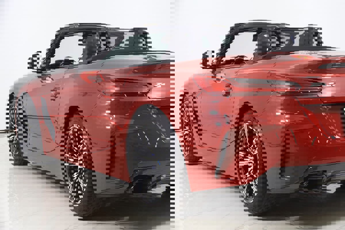 Used 2022 BMW Z4 M40i w/ Premium Package image 28