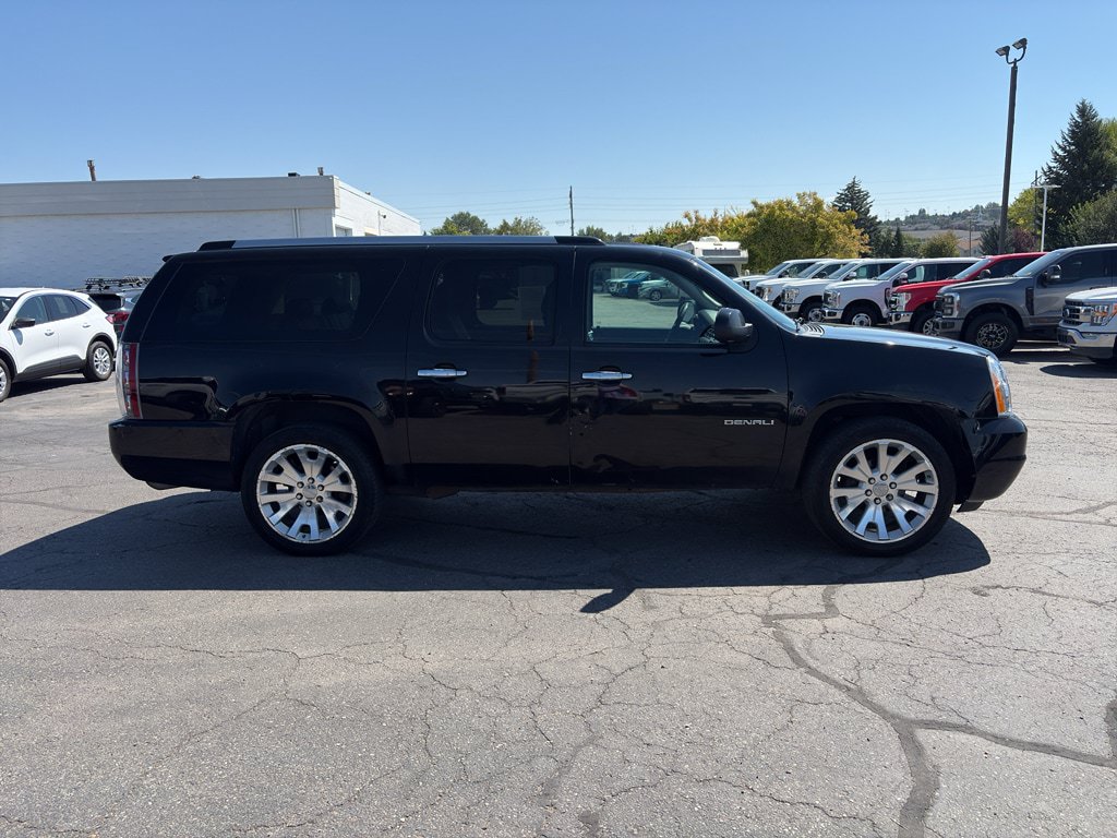 Used 2012 GMC Yukon XL Denali AWD/4WD image 6