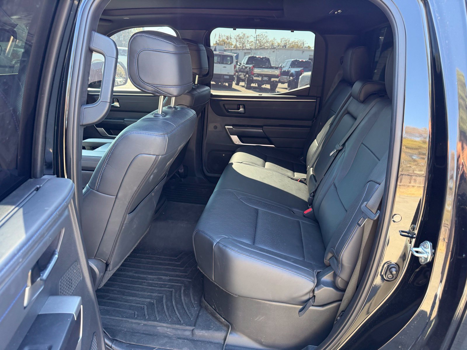 Used 2024 Toyota Tundra Platinum AWD/4WD image 12