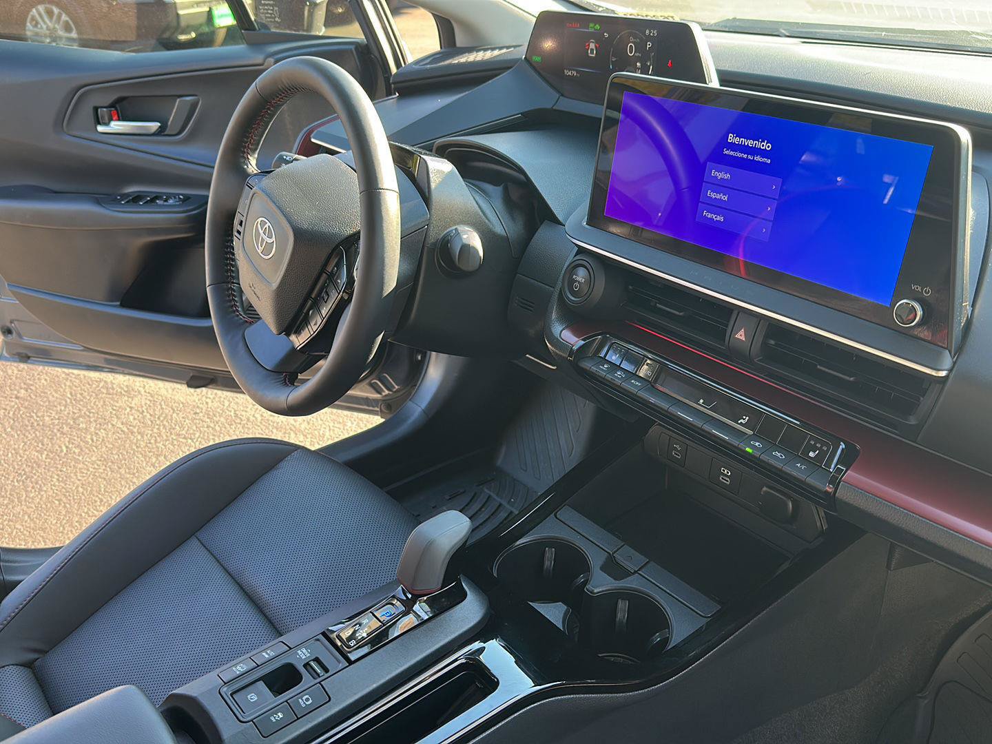 Used 2024 Toyota Prius Prime FWD image 8