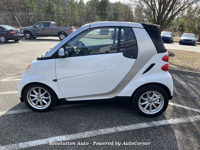 Used 2009 smart fortwo passion RWD image 4