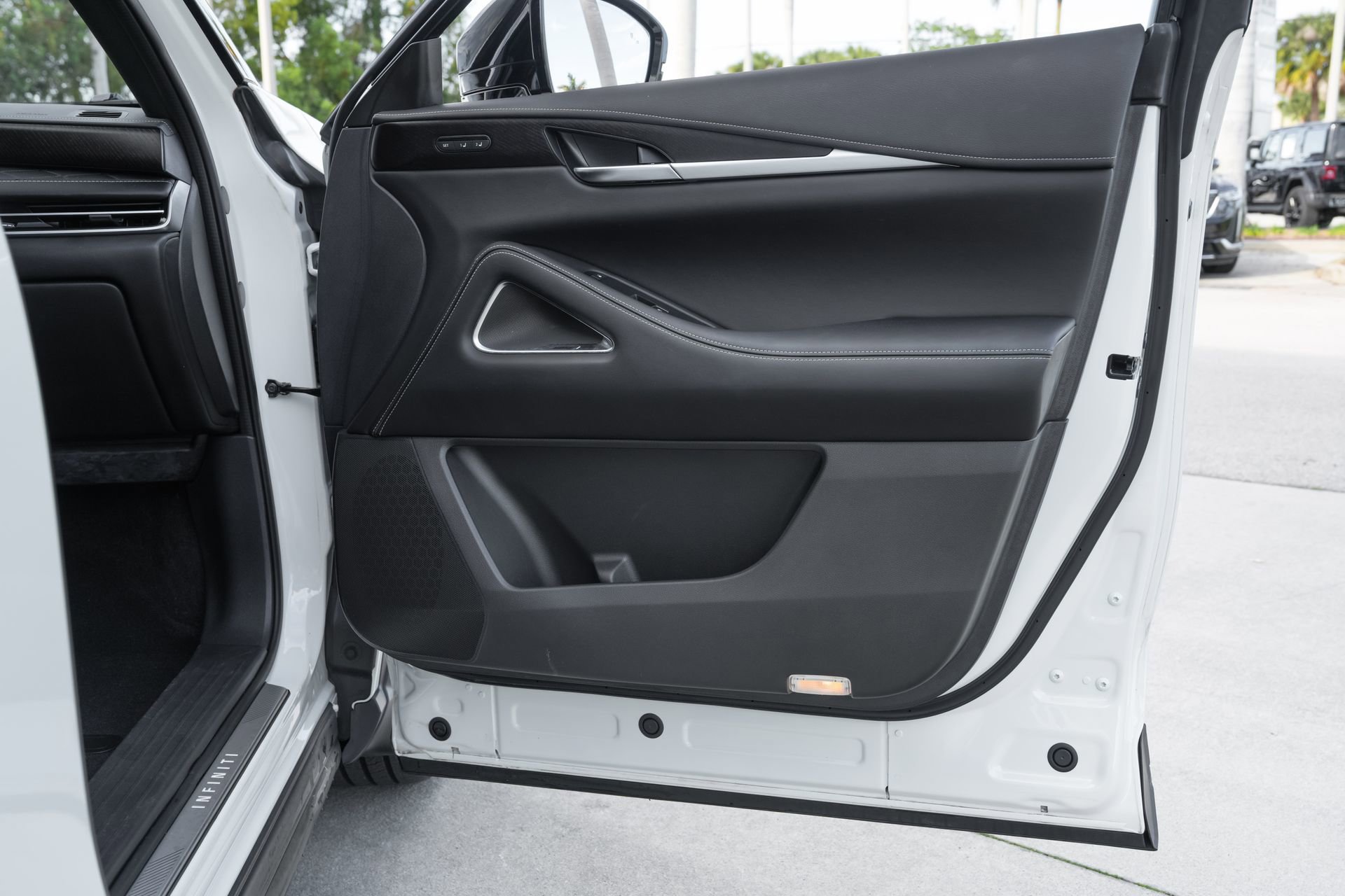 Certified 2022 INFINITI QX60 Autograph w/ Cargo Package FWD image 37