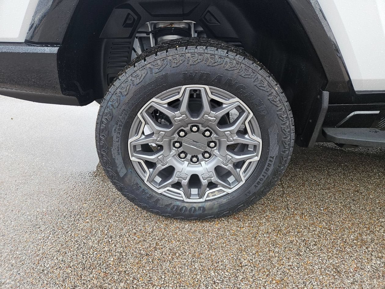New 2025 GMC Hummer EV 3X AWD/4WD image 34