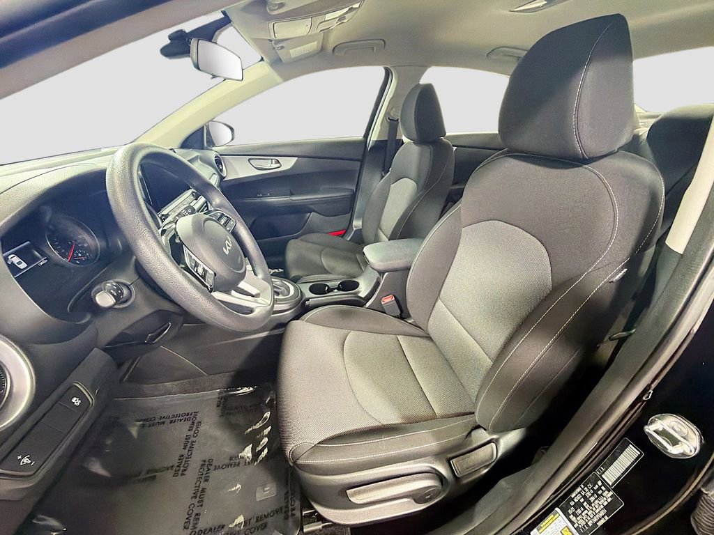 Used 2023 Kia Forte LXS FWD image 21