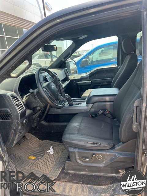 Used 2016 Ford F150 XLT w/ Equipment Group 302A Luxury AWD/4WD image 4