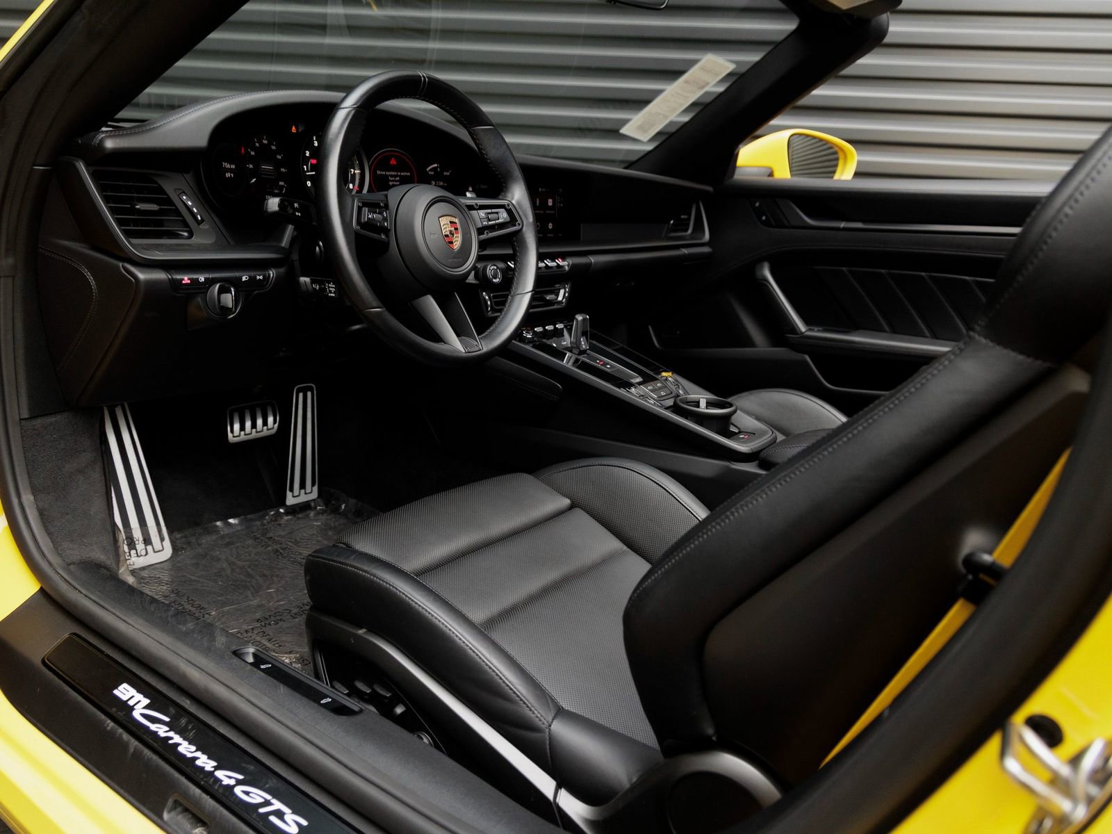 Used 2023 Porsche 911 Carrera 4 GTS AWD/4WD image 4