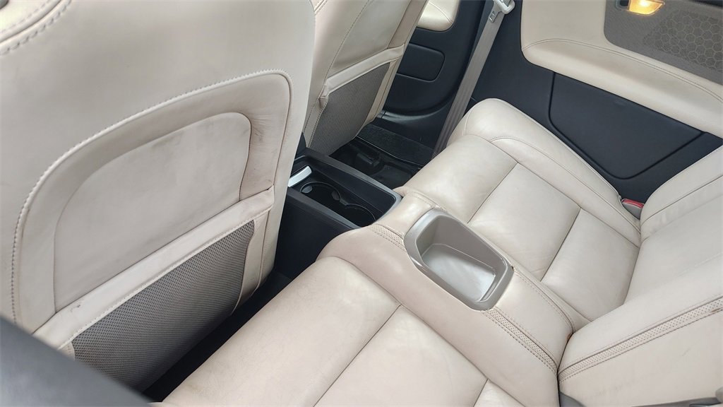 Used 2013 Volvo C70 T5 w/ Climate Pkg image 27