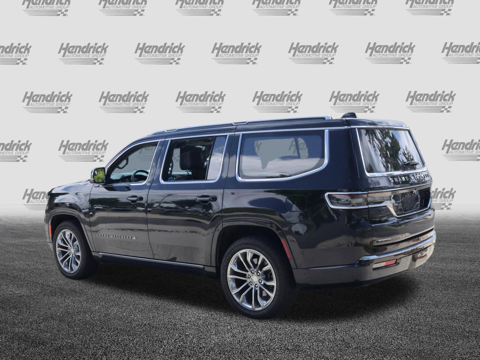 Used 2022 Jeep Grand Wagoneer Series II w/ Premium Group II AWD/4WD image 7