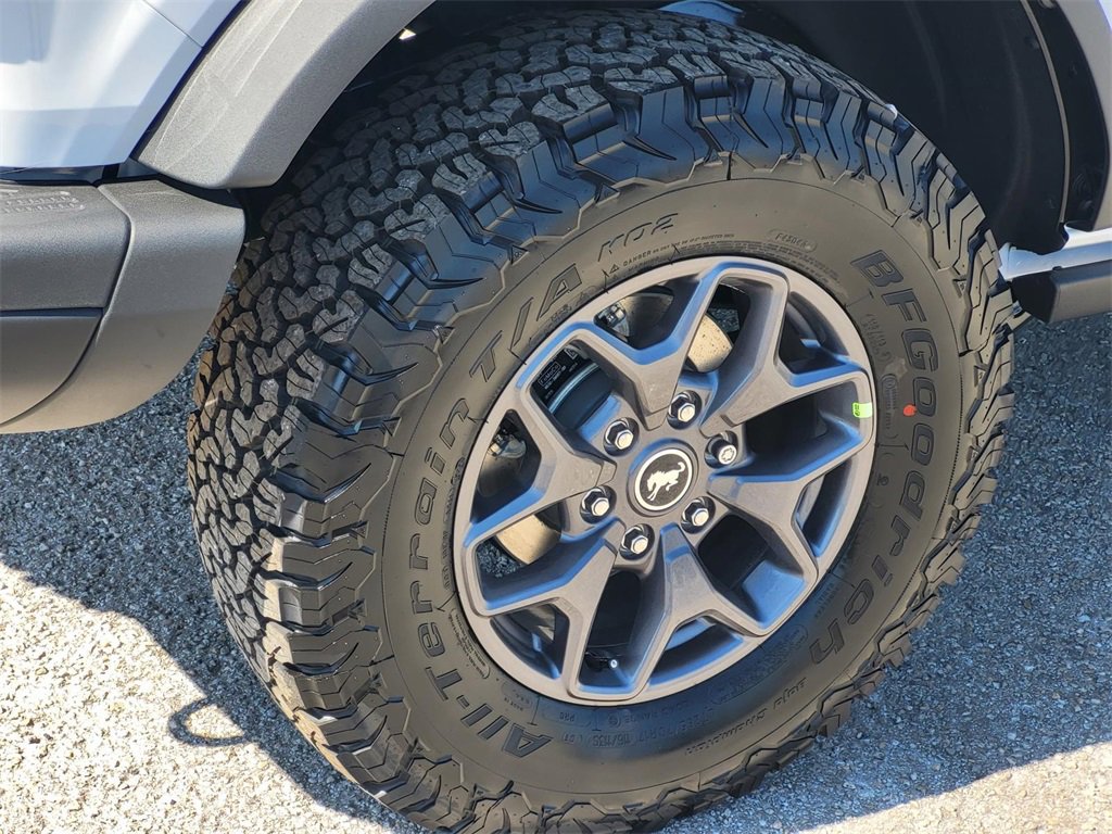 New 2025 Ford Bronco Badlands image 5