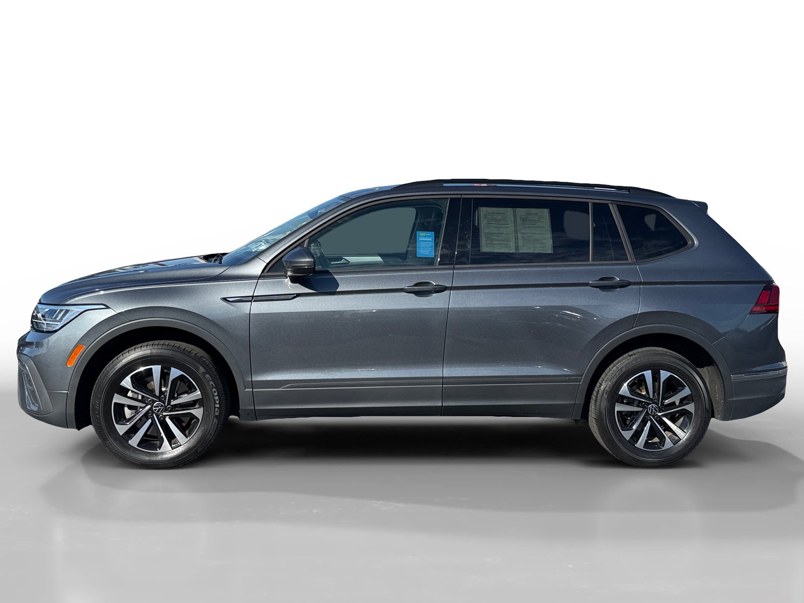 Certified 2024 Volkswagen Tiguan S AWD/4WD image 2
