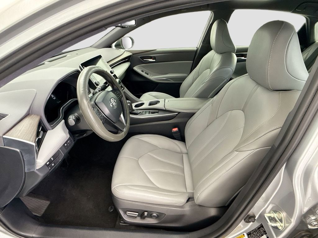 Used 2020 Toyota Avalon XLE w/ Carpet Mat Package FWD image 17