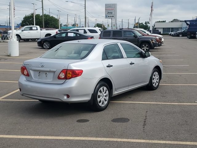 Used 2009 Toyota Corolla FWD image 4