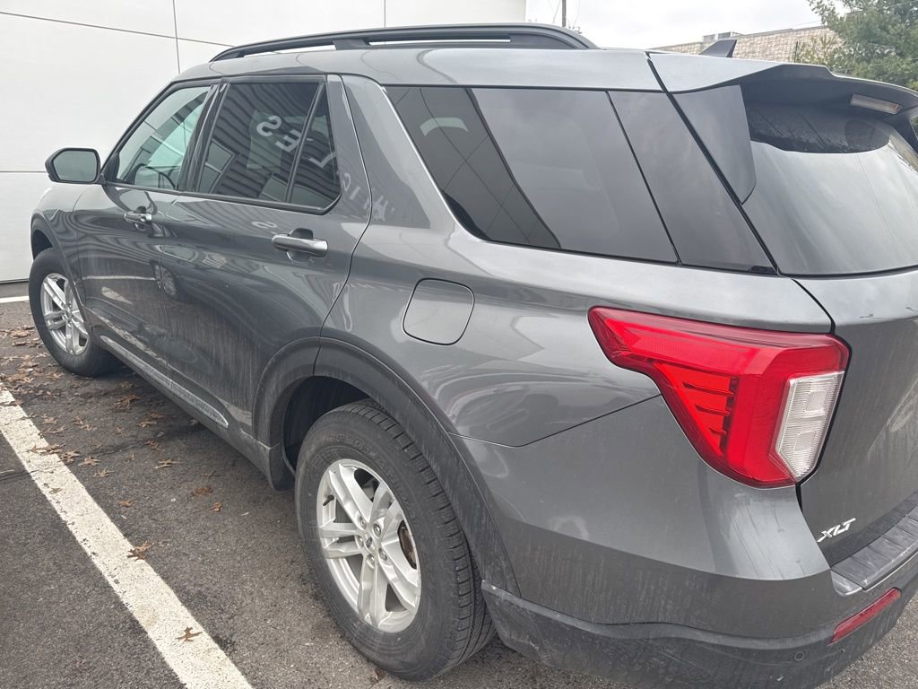 Used 2023 Ford Explorer XLT w/ Class IV Trailer Tow Package image 7