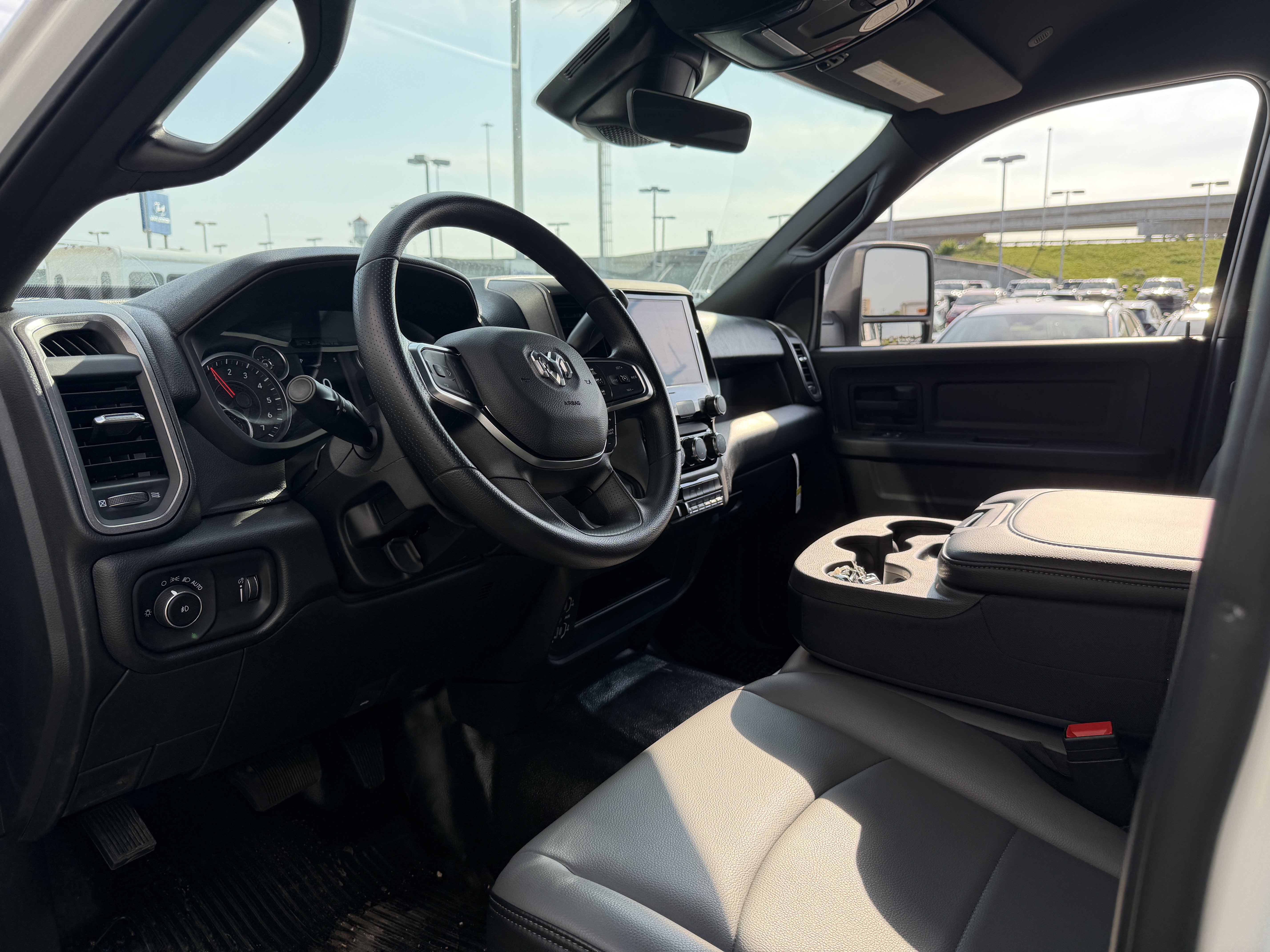 New 2026 RAM 3500 Tradesman AWD/4WD image 26
