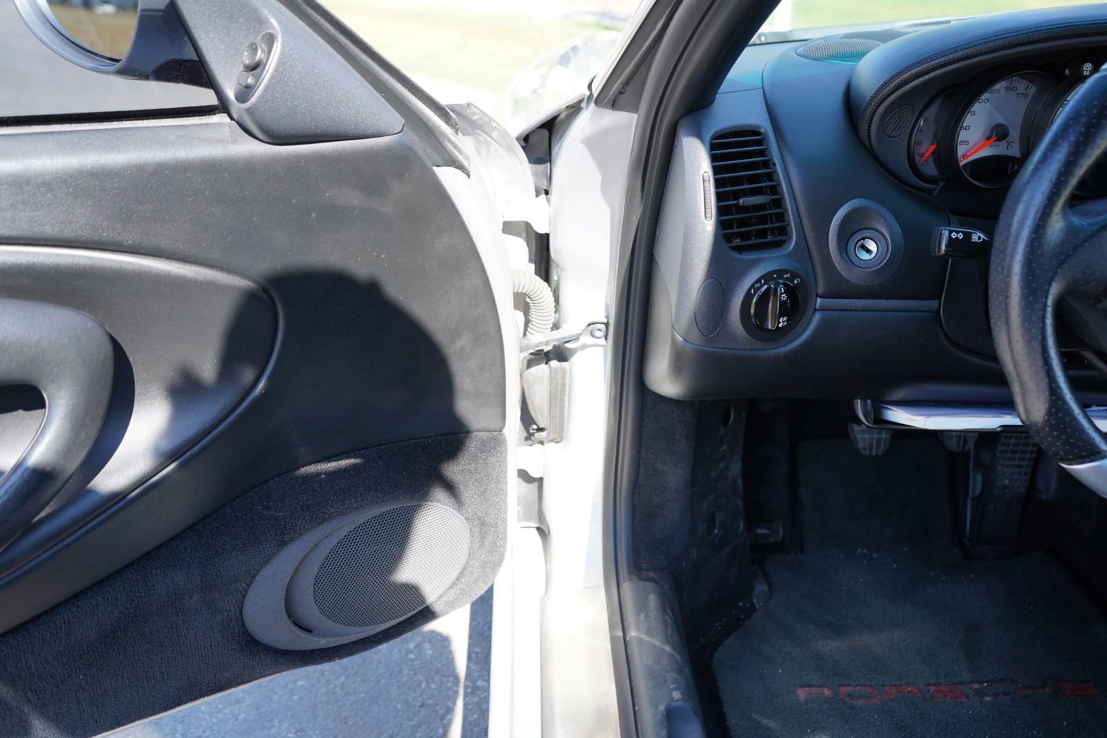 Used 1999 Porsche 911 GT3 RS image 28