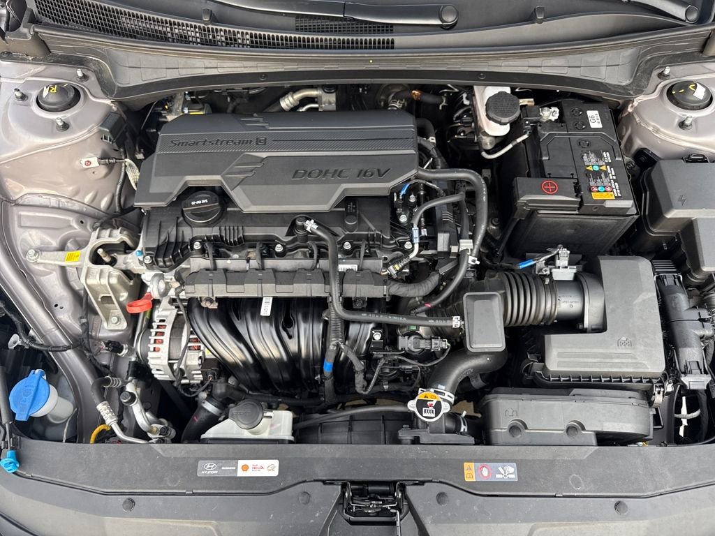 Used 2023 Hyundai Elantra SEL image 28