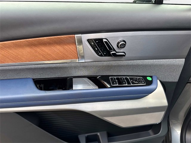 New 2026 Cadillac Vistiq Premium Luxury w/ LPO, Floor Liner Package image 13