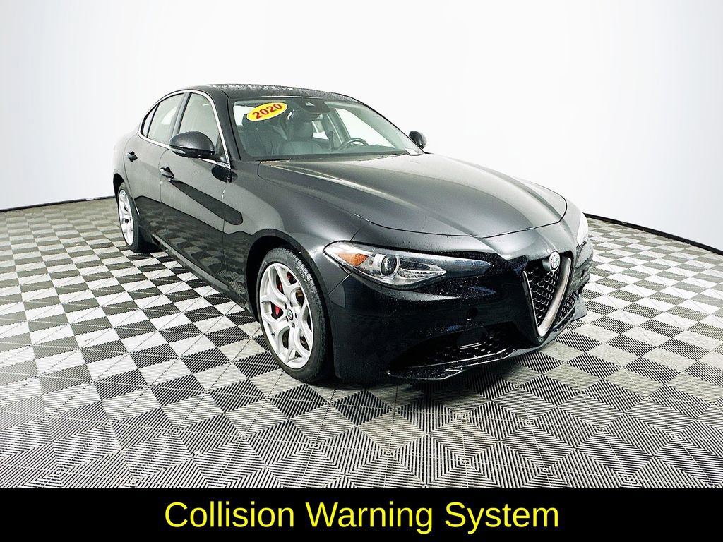 Used 2020 Alfa Romeo Giulia Ti w/ Active Blind Spot Package image 3