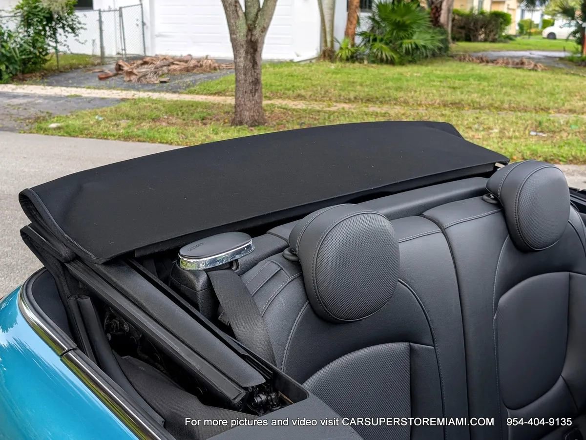 Used 2020 MINI Cooper Convertible image 14