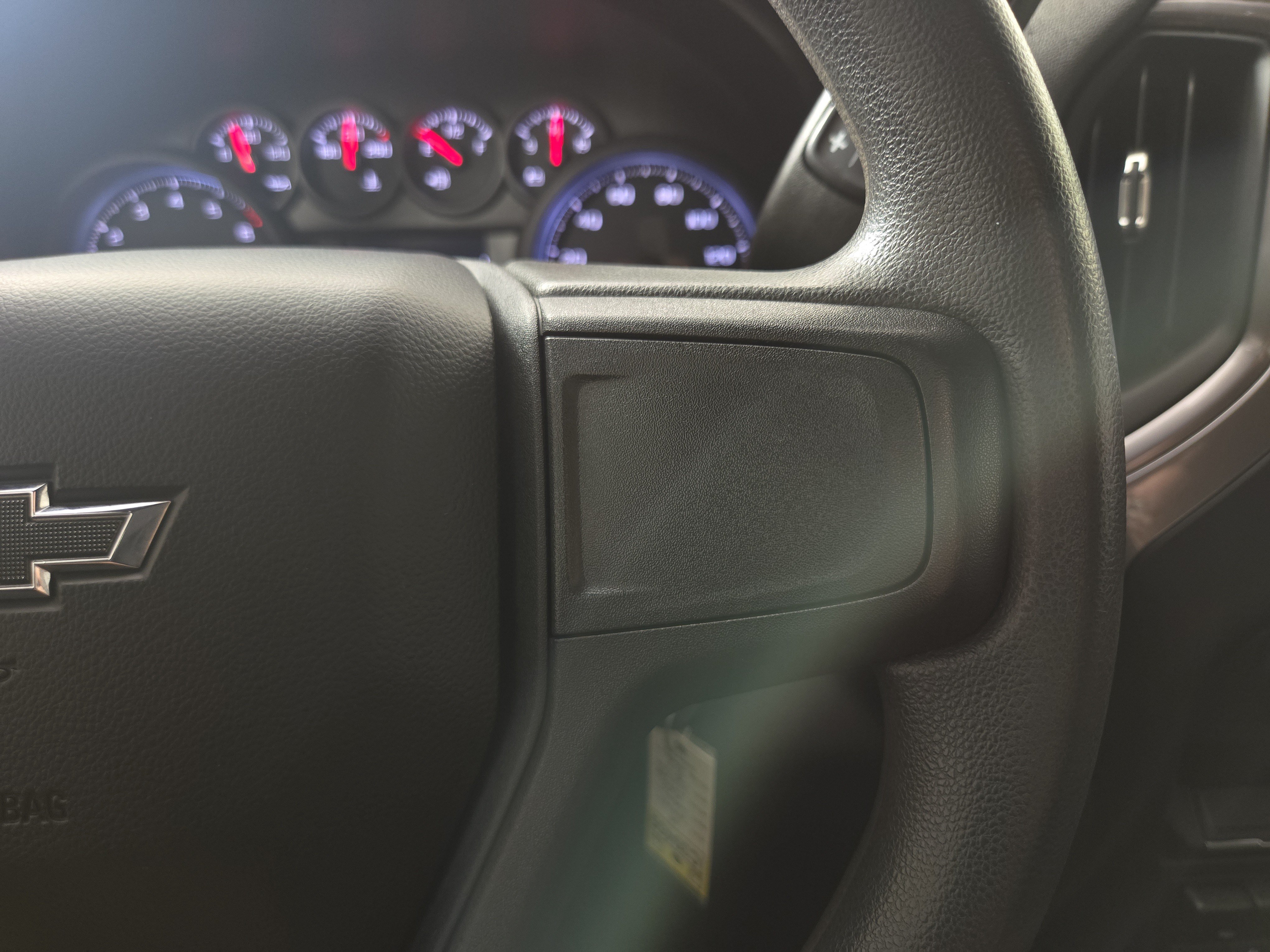Used 2019 Chevrolet Silverado 1500 Custom Trail Boss w/ Custom Convenience Package AWD/4WD image 17