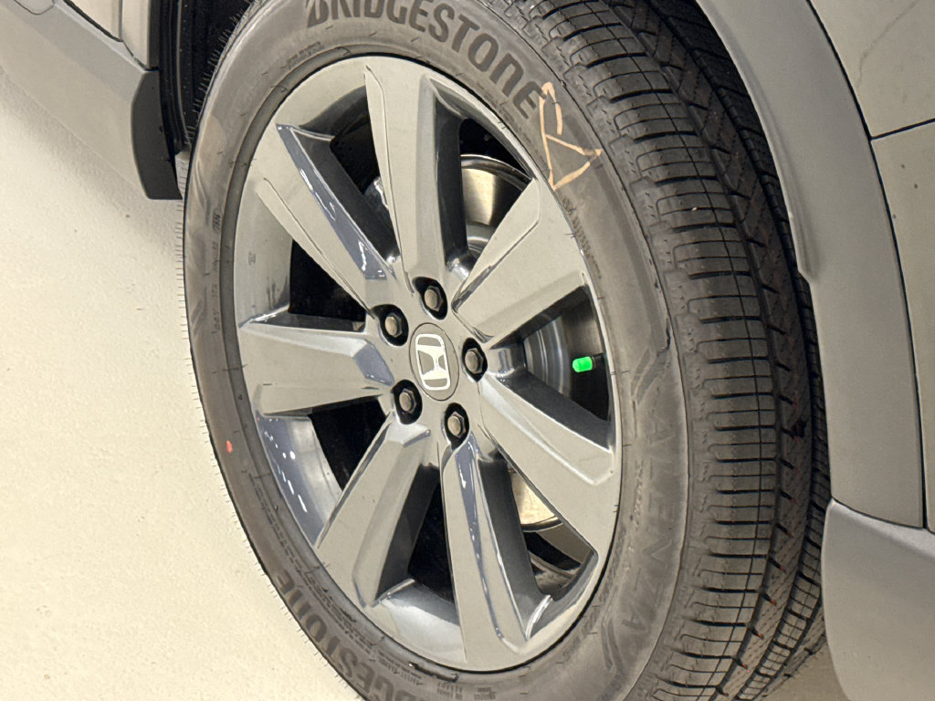 New 2026 Honda Pilot Sport image 10