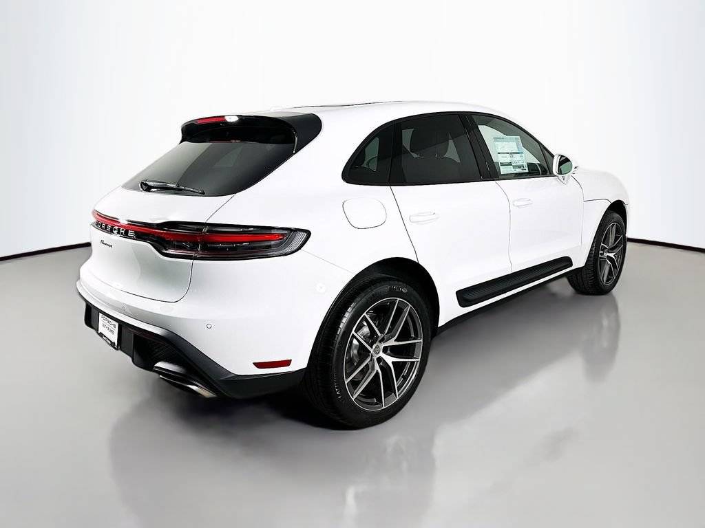 Certified 2026 Porsche Macan AWD/4WD image 9