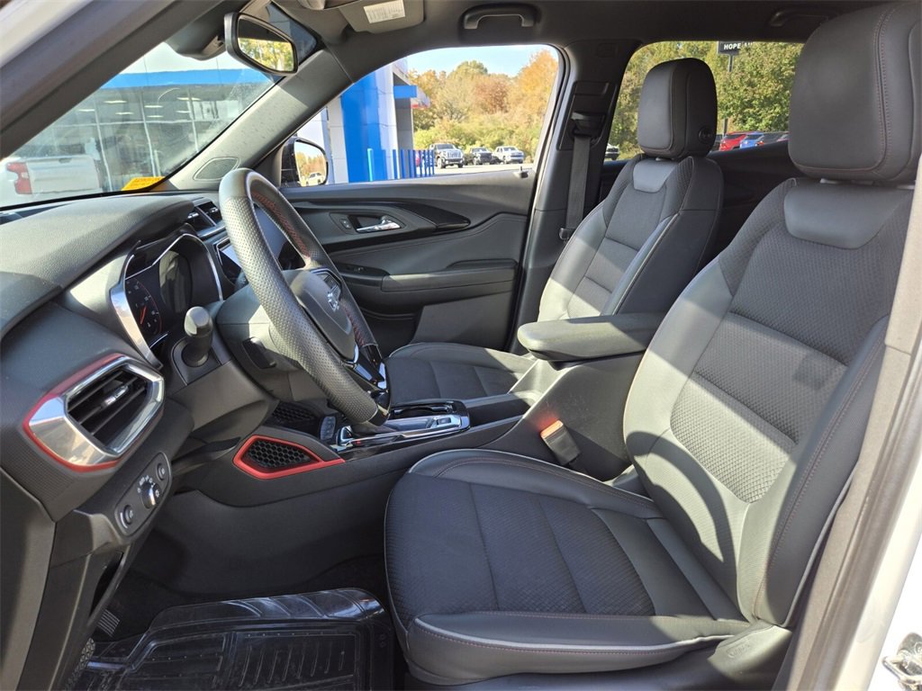 Used 2023 Chevrolet TrailBlazer RS w/ Convenience Package image 10