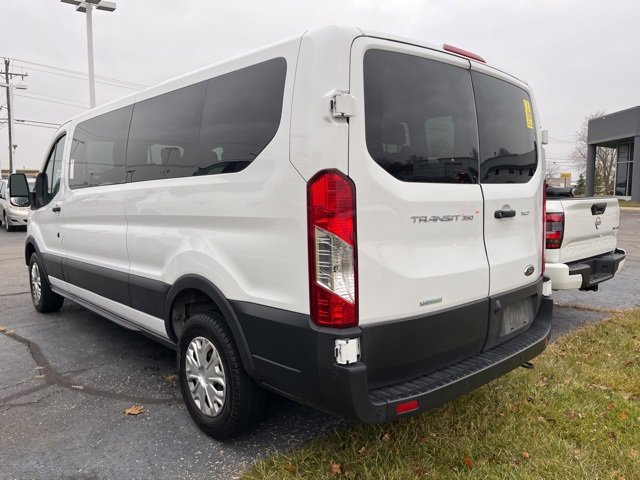 Used 2023 Ford Transit 350 XLT image 2