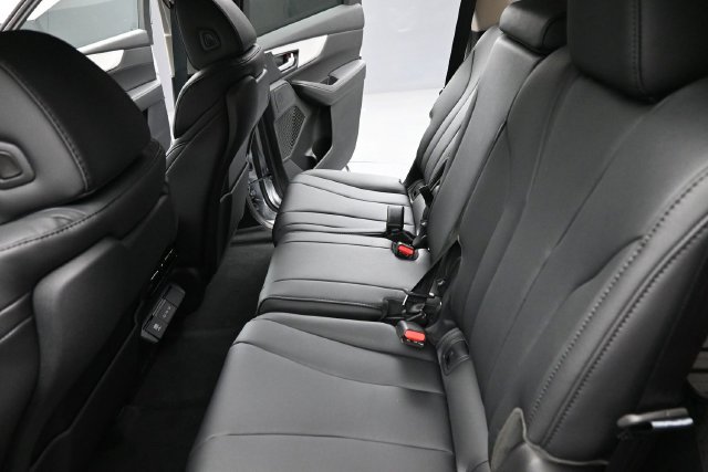 New 2026 Acura MDX SH-AWD image 14