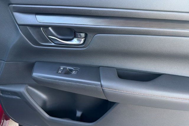 Certified 2025 Honda CR-V Sport image 22