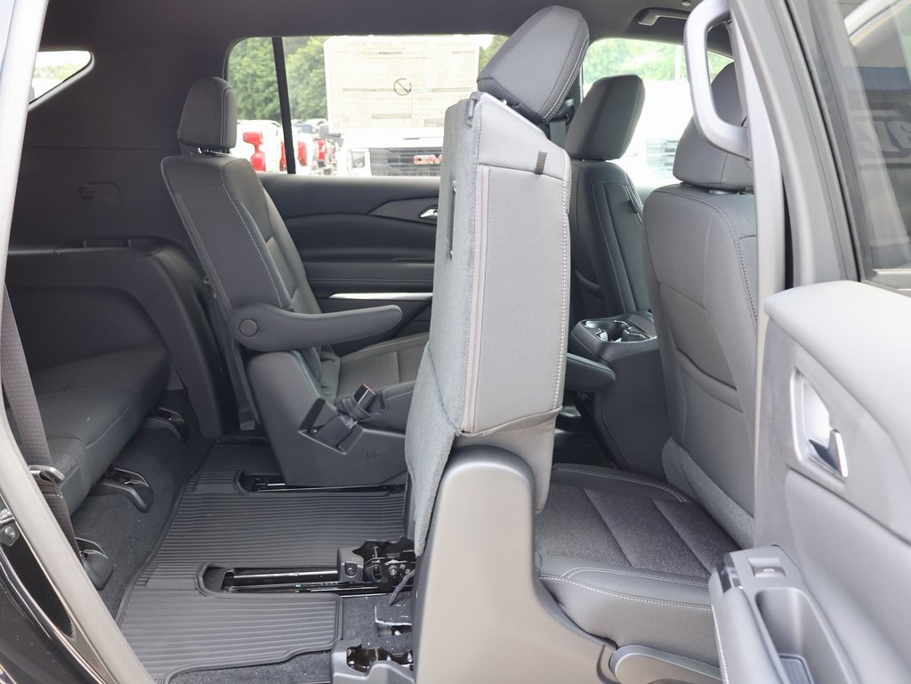 New 2025 Chevrolet Traverse LT w/ Driver Confidence Package image 34