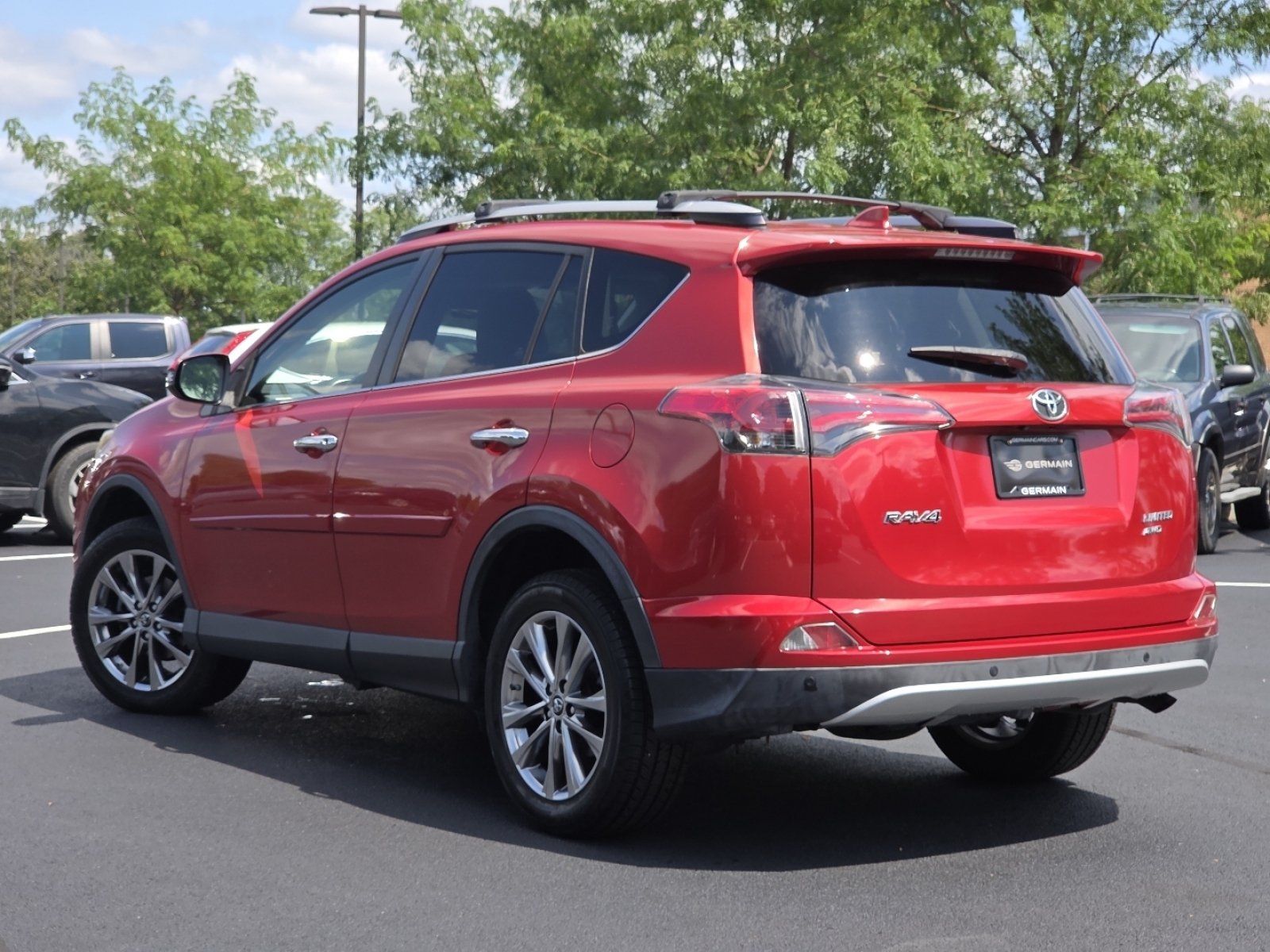 Used 2017 Toyota RAV4 Limited w/ Advanced Technology Package AWD/4WD image 20