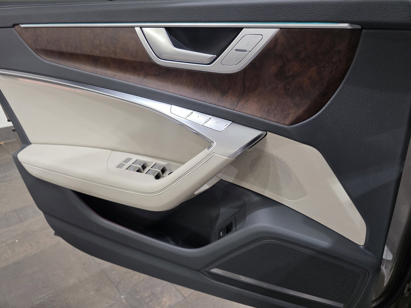 Used 2020 Audi A6 2.0T Premium Plus w/ Premium Plus Package AWD/4WD image 19