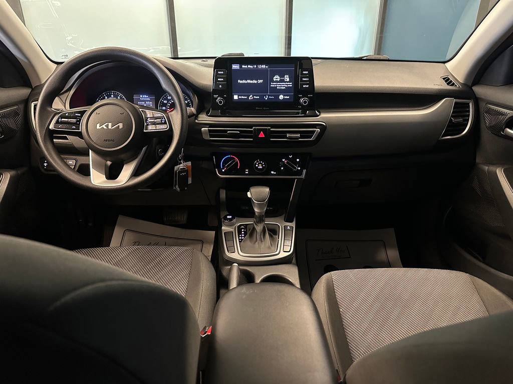 Used 2022 Kia Seltos LX AWD/4WD image 9