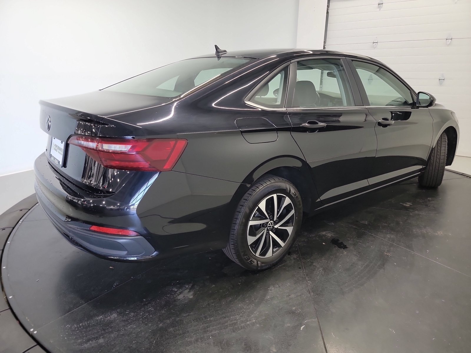 Used 2024 Volkswagen Jetta S FWD image 9