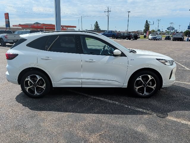 Certified 2023 Ford Escape ST-Line Select w/ Tech Pack #2 AWD/4WD image 8