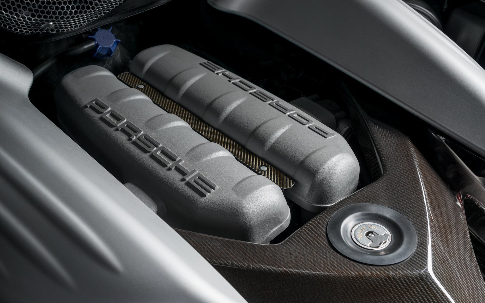 Used 2005 Porsche Carrera GT RWD image 8