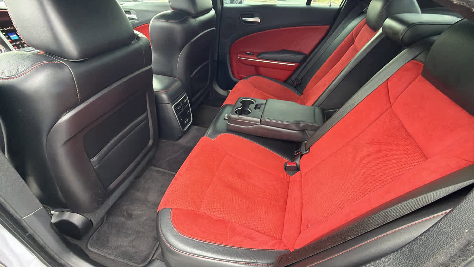 Used 2016 Dodge Charger R/T image 24