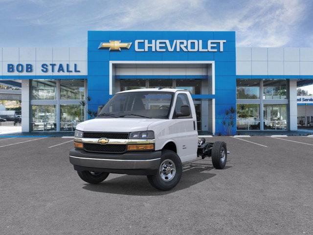 New 2025 Chevrolet Express 3500 w/ Power Convenience Package RWD image 8
