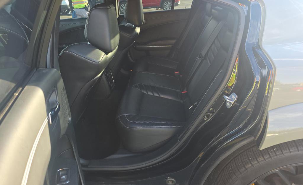 Used 2023 Dodge Charger SRT Hellcat w/ Harman/Kardon Audio Group image 2