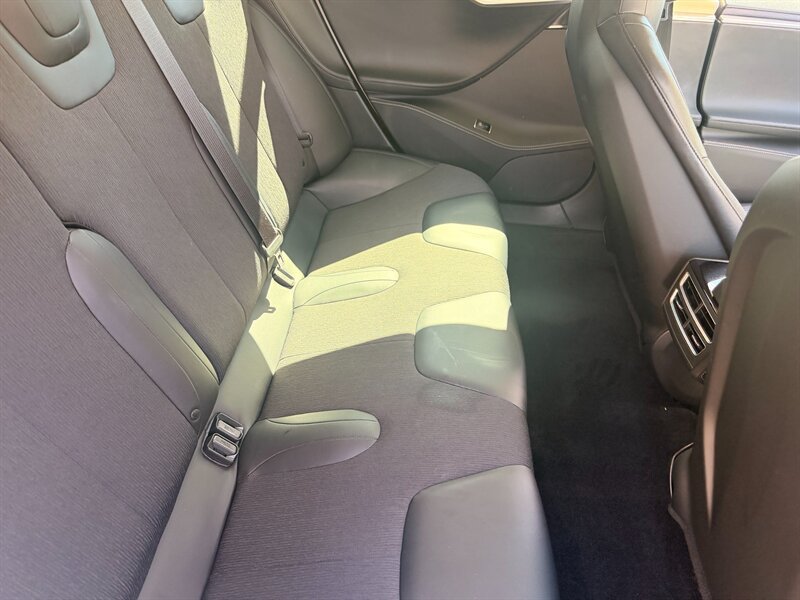Used 2014 Tesla Model S 60 RWD image 9