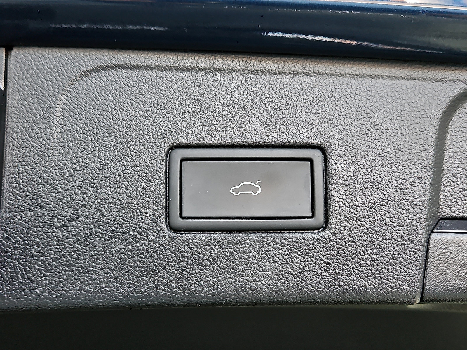 Certified 2023 Volkswagen Atlas SE w/ Panoramic Sunroof Package image 7