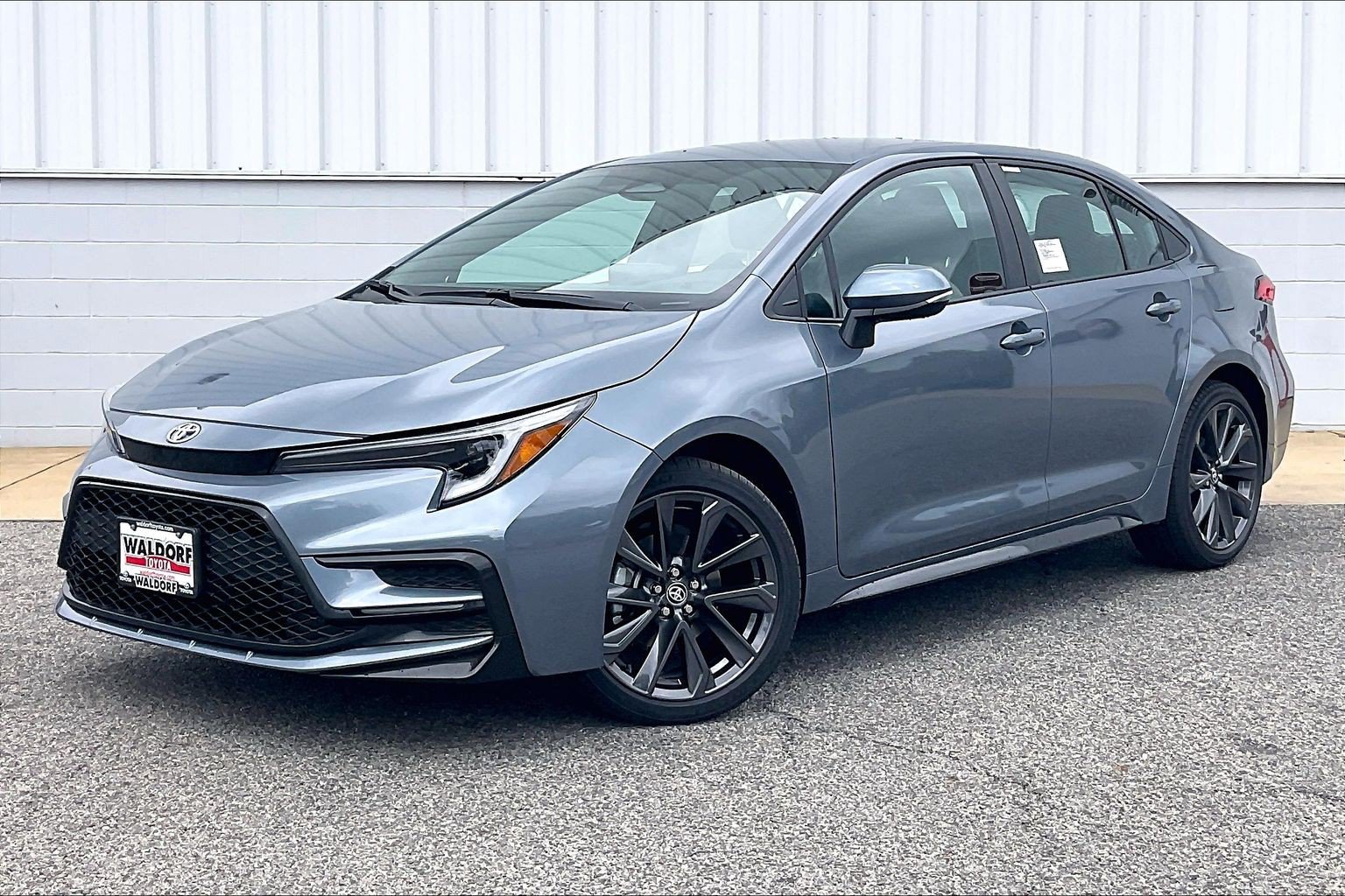New 2026 Toyota Corolla SE FWD image 2