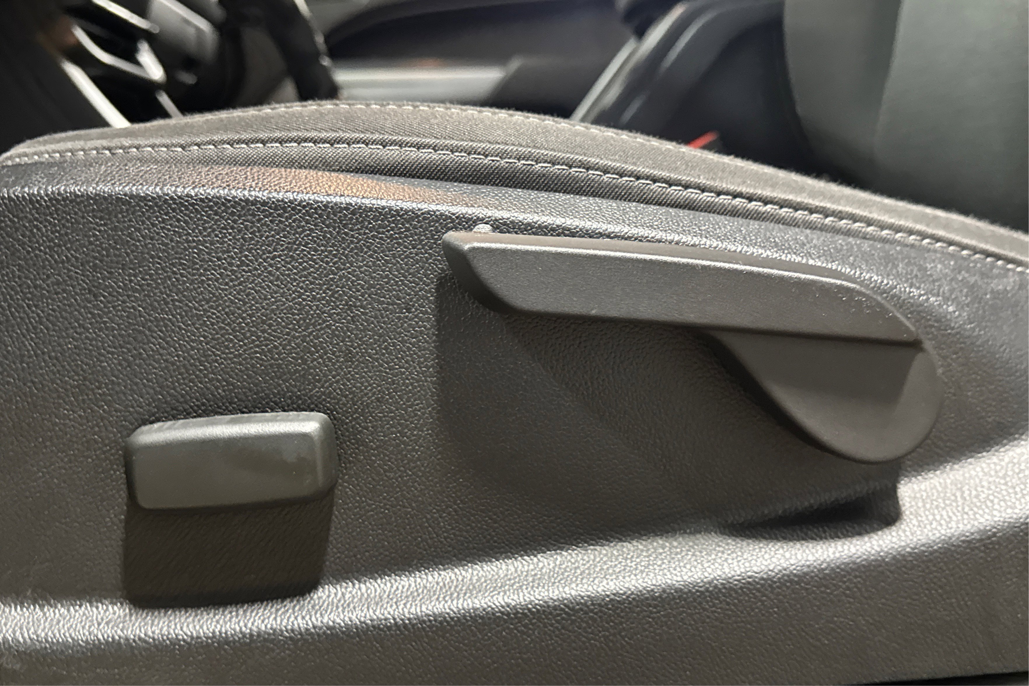 Used 2019 Chevrolet Colorado LT w/ LT Convenience Package image 18